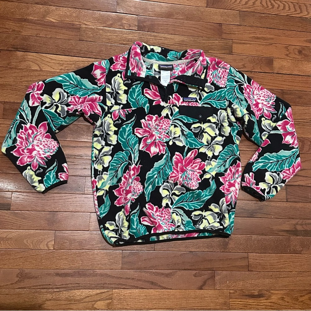 Patagonia Floral Print Pullover 🌺